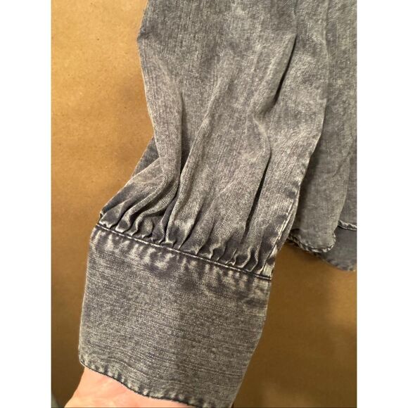 Rails Angelica Acid Wash Chambray Shirt - Picture 5 of 13